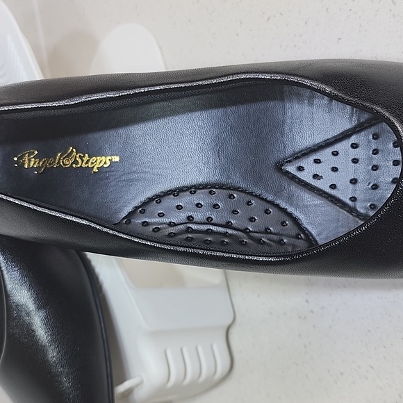 Angel Steps Women's low heel pumps Size 8.5 New no tag - Picture 3 of 6